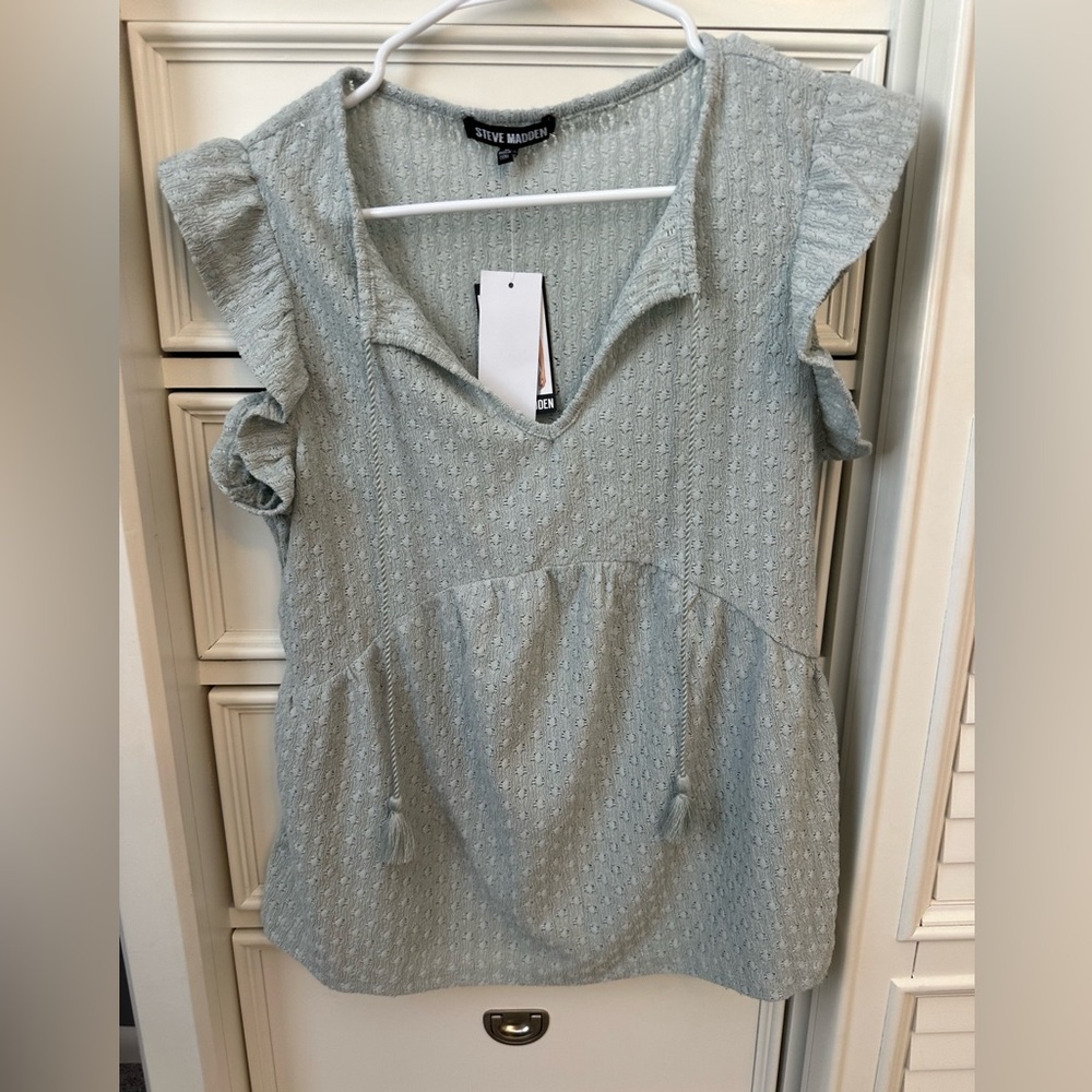 Steve Madden Women's Light green Ruffle Sleeve Top NWT  Size Small
